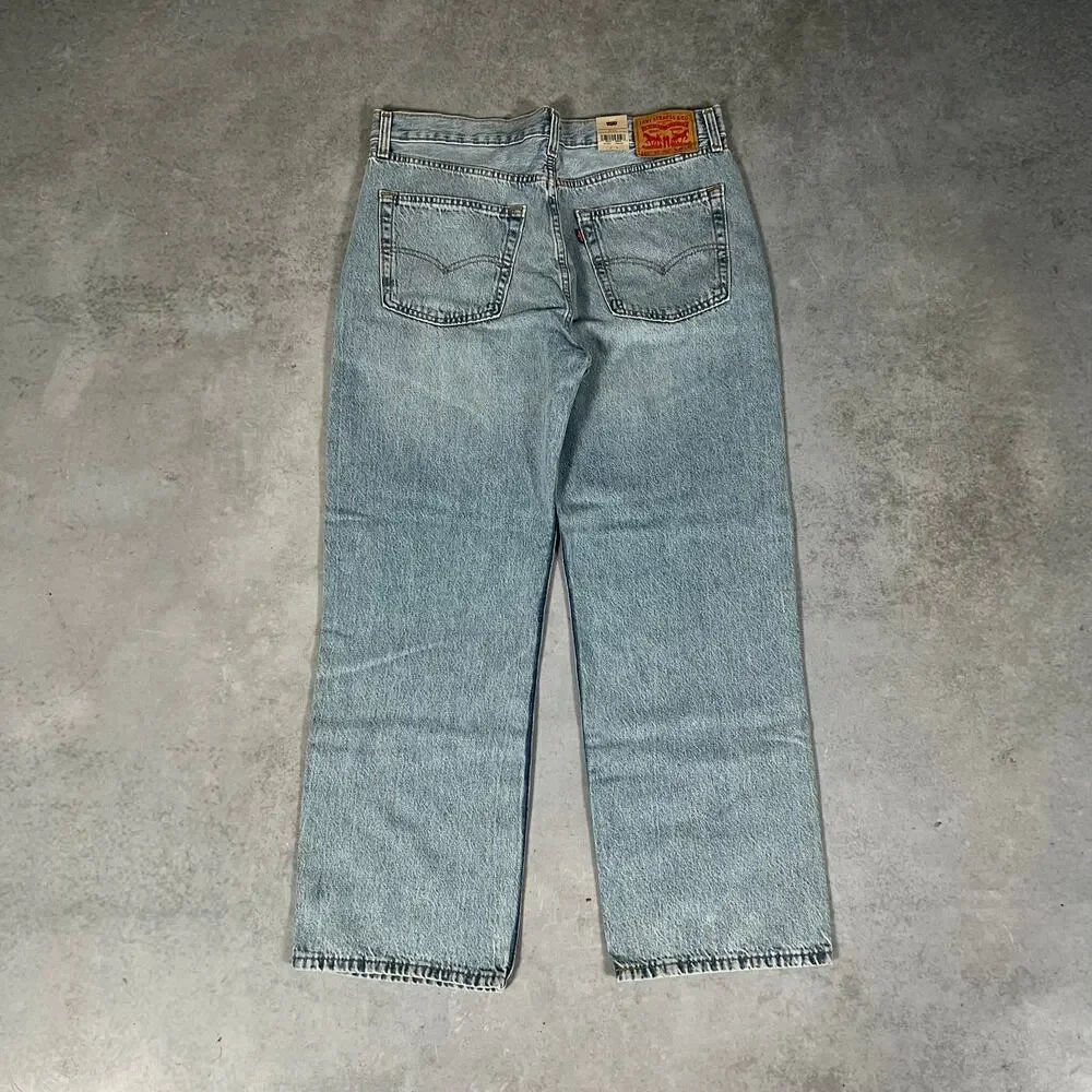 Levis waist 36